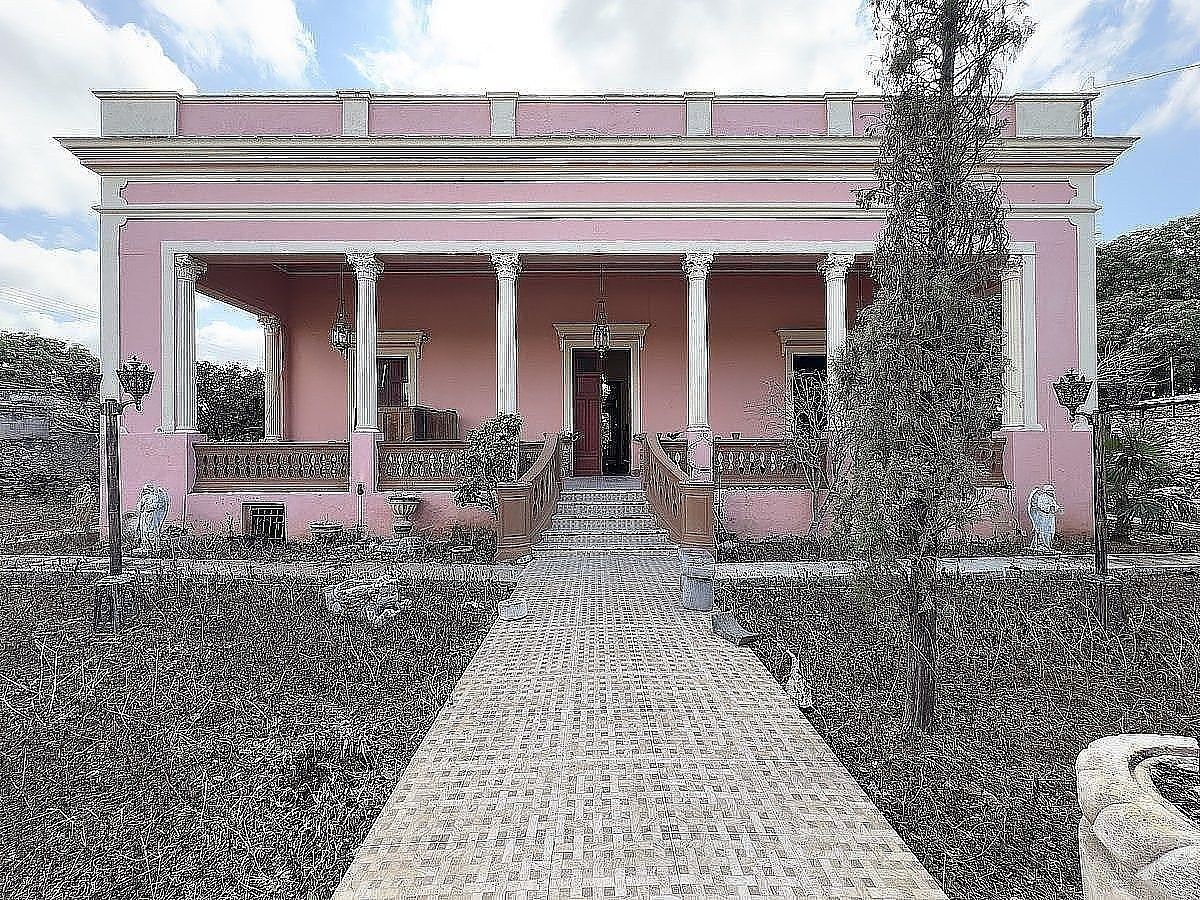 CASA RESTAURADA IDEAL PARA OFICINAS O NEGOCIO AV CHUMINOPOLIS, foto 1 de 7