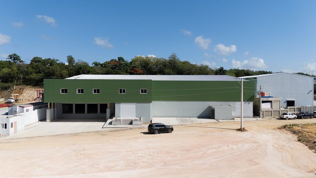 Nave 2,700 Mts en Parque Industrial Cayacoa — Km 18, Autopista Duarte, foto 1 de 5