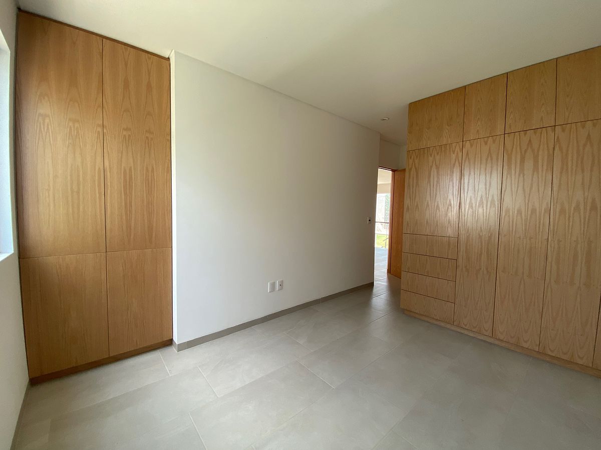 House in Gated Community in Preserve Sur, Corregidora, photo 7 of 35