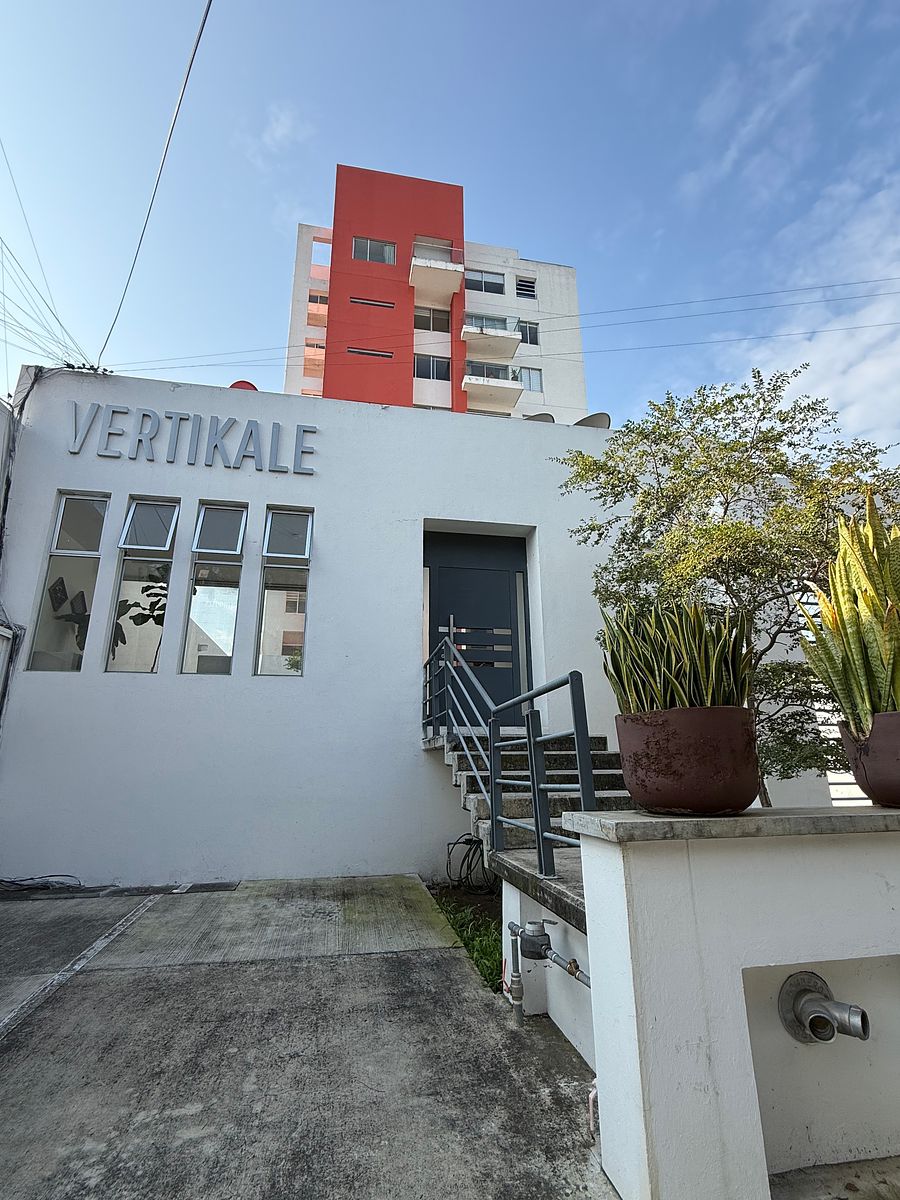 Department for Rent in Ciudad Granja "Torre Vertikale", photo 1 of 16