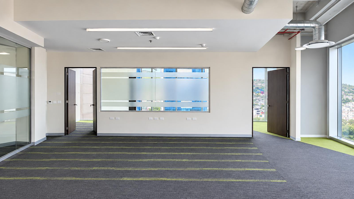 Sala Comercial em Del Valle Oriente, San Pedro Garza García, foto 2 de 16