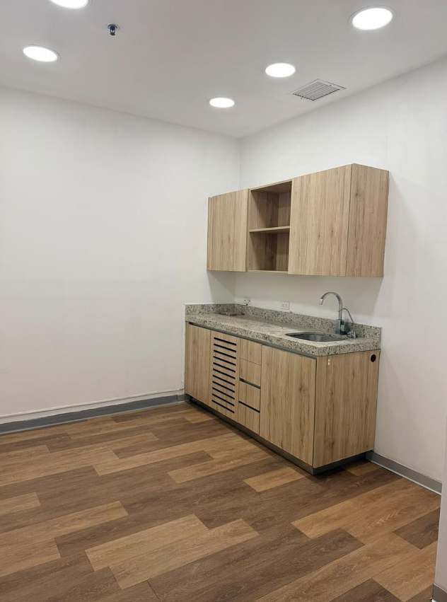 Sala Comercial em Del Valle Oriente, San Pedro Garza García, foto 7 de 16