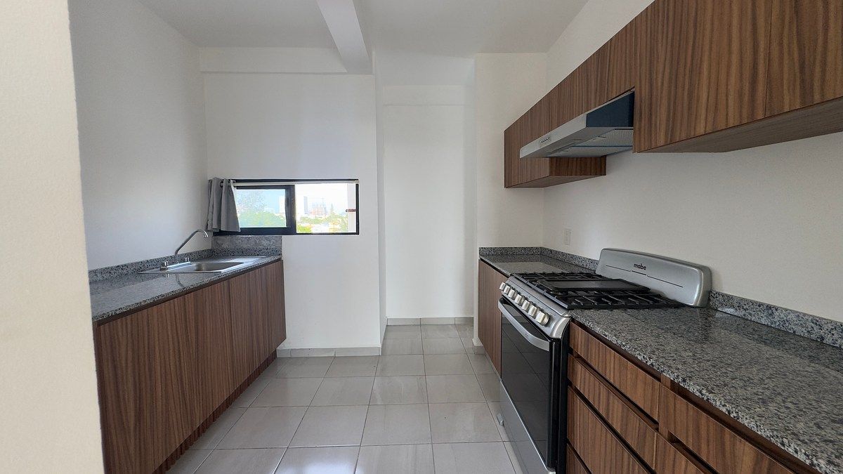 APARTAMENTO PARA ALUGAR EM COSTA DE ORO, foto 1 de 13
