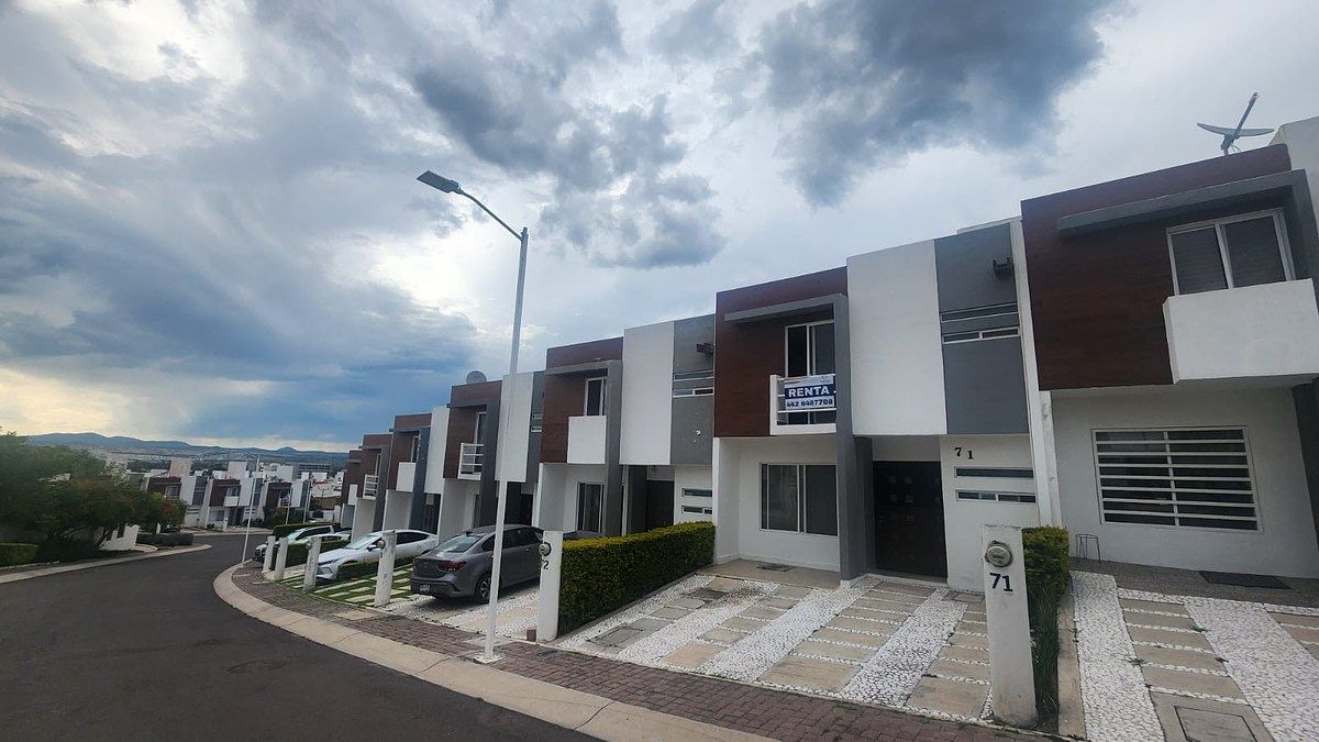 Excellent rental opportunity in the exclusive Palmares subdivision,, photo 1 of 22