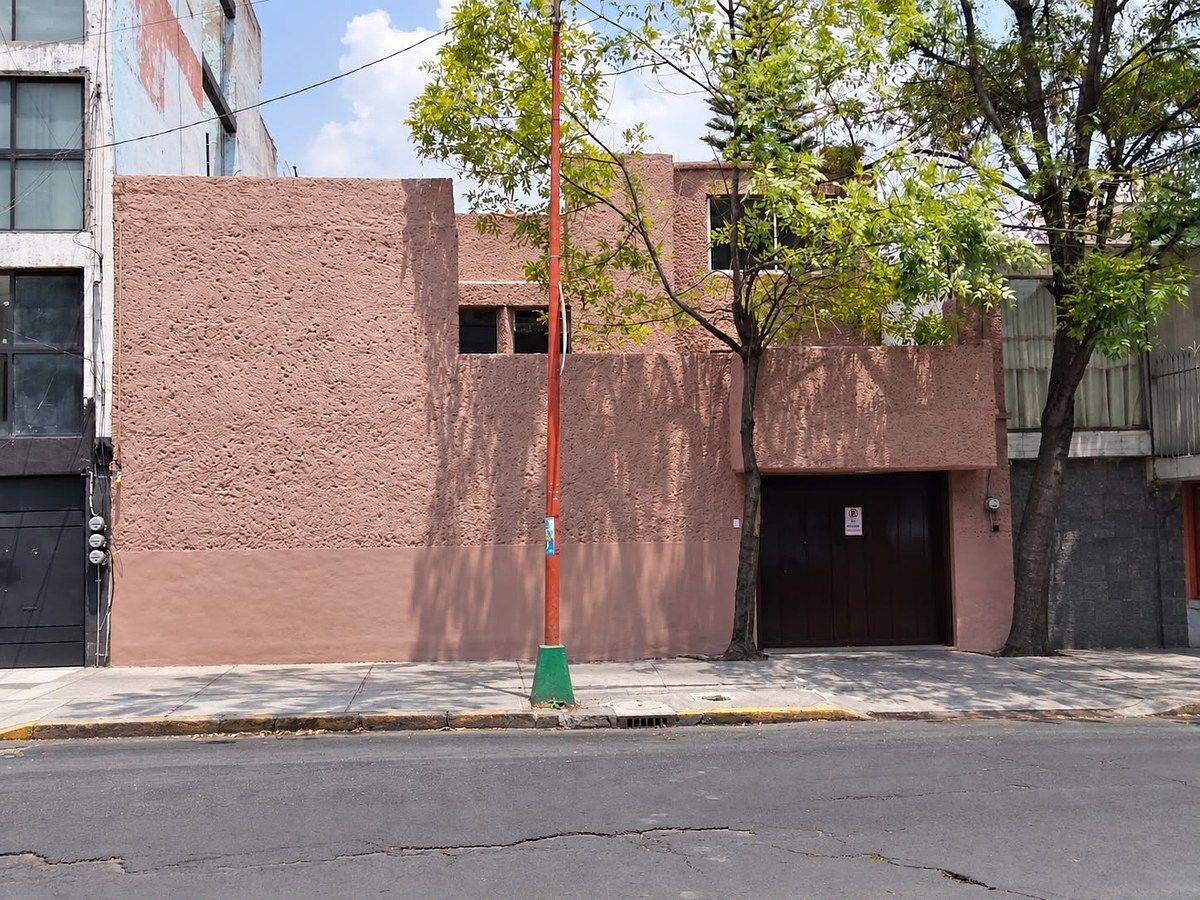 Casa à Venda na colônia Sinatel, foto 1 de 20