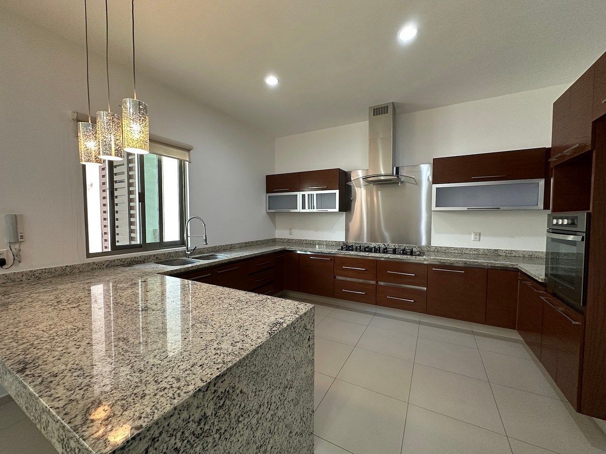 Casa en condominio en Los Almendros, Zapopan, foto 3 de 26