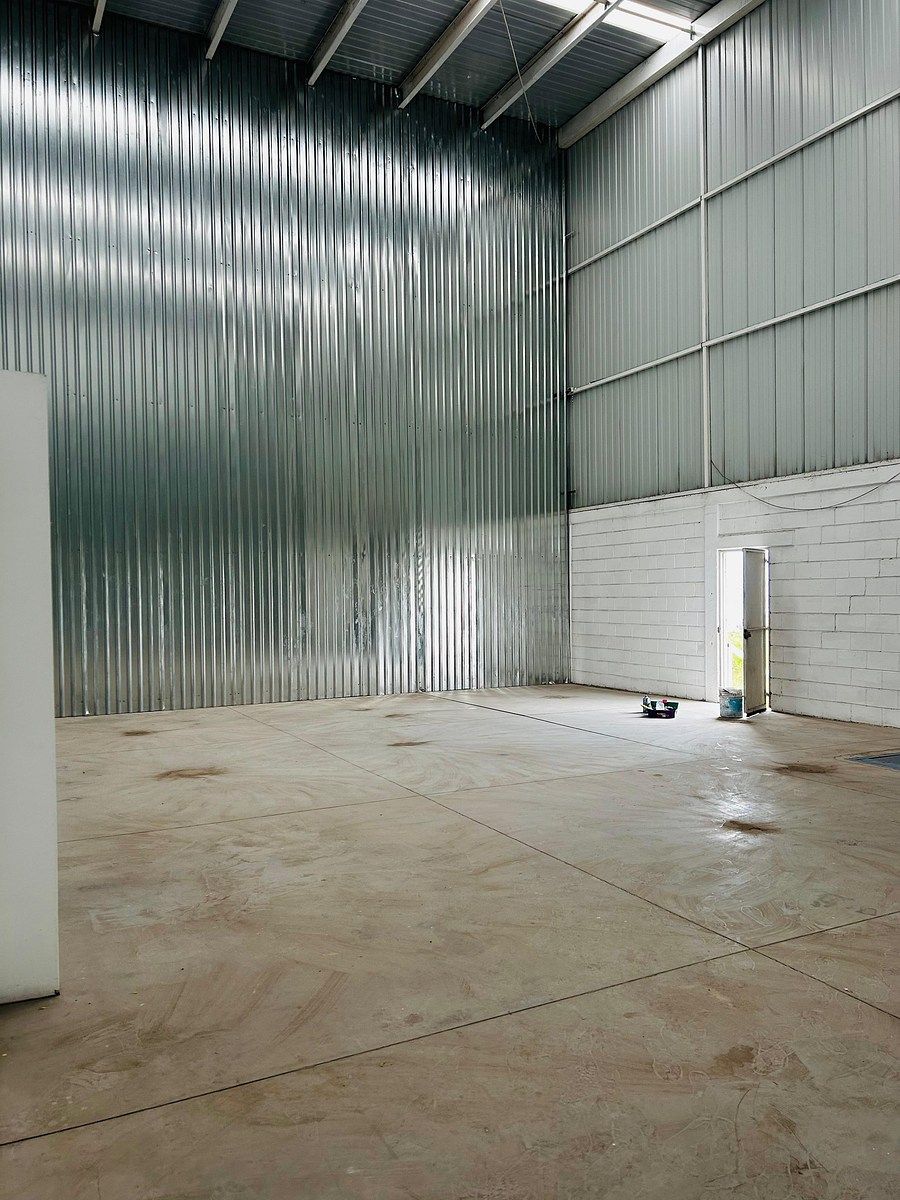 Bodega comercial en Cumbres de Conín, El Marqués, foto 3 de 11