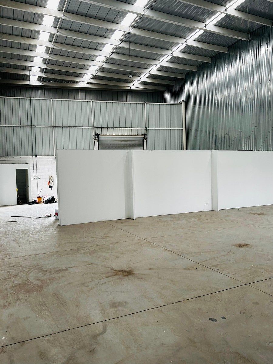 Bodega comercial en Cumbres de Conín, El Marqués, foto 7 de 11