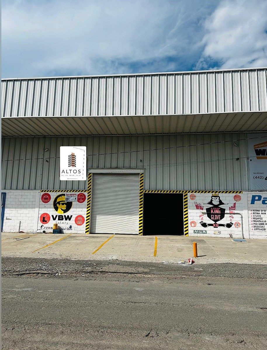 Bodega Comercial en Renta | Carretera 57, Cumbres de Conín, Querétaro, foto 1 de 11
