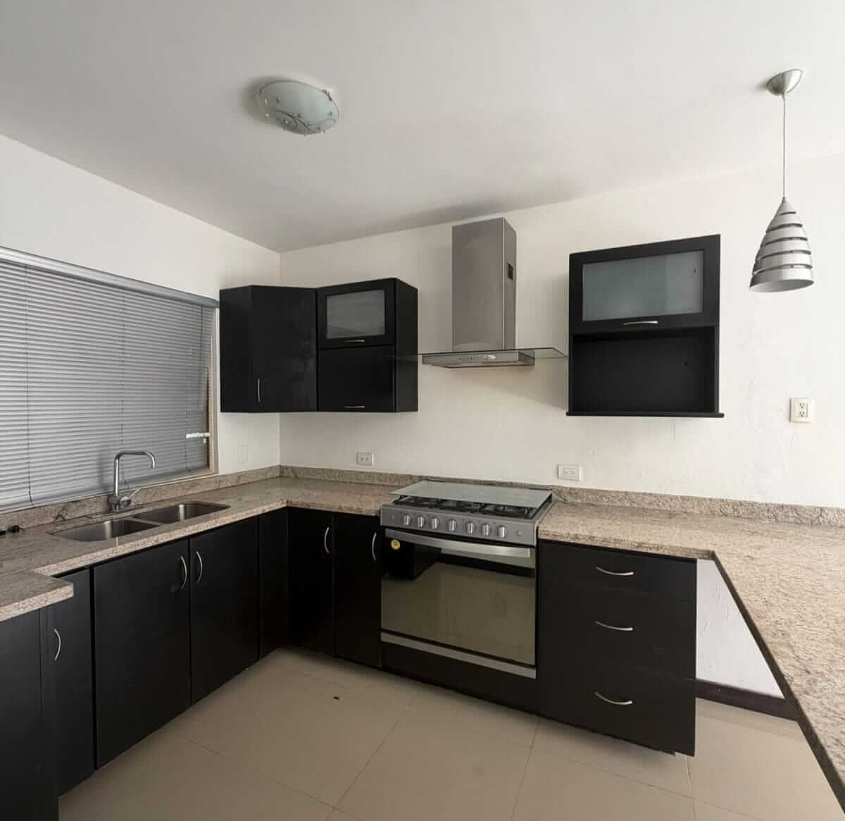 Casa em Rincón del Vergel, Monterrey, foto 3 de 16
