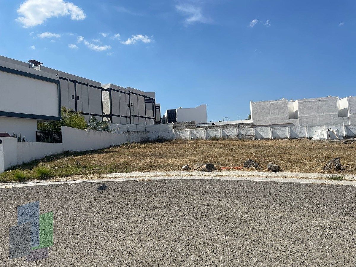 Terreno en venta plano en privada Grand Juriquilla, foto 1 de 10