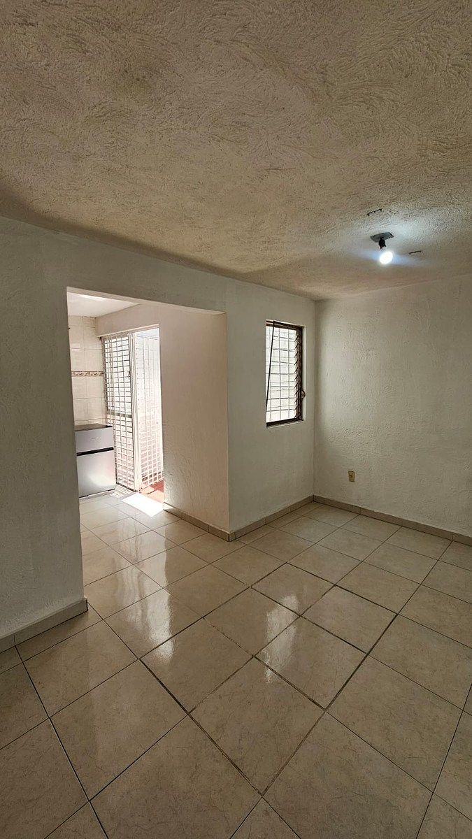 Casa em Jardines del Nilo, Guadalajara, foto 5 de 19