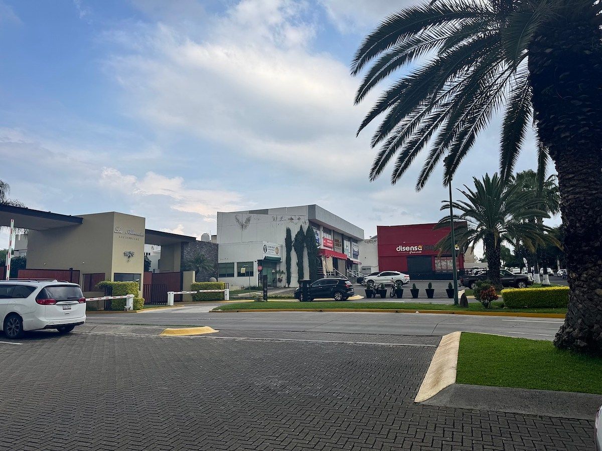 Local comercial en Los Almendros, Zapopan, foto 10 de 13