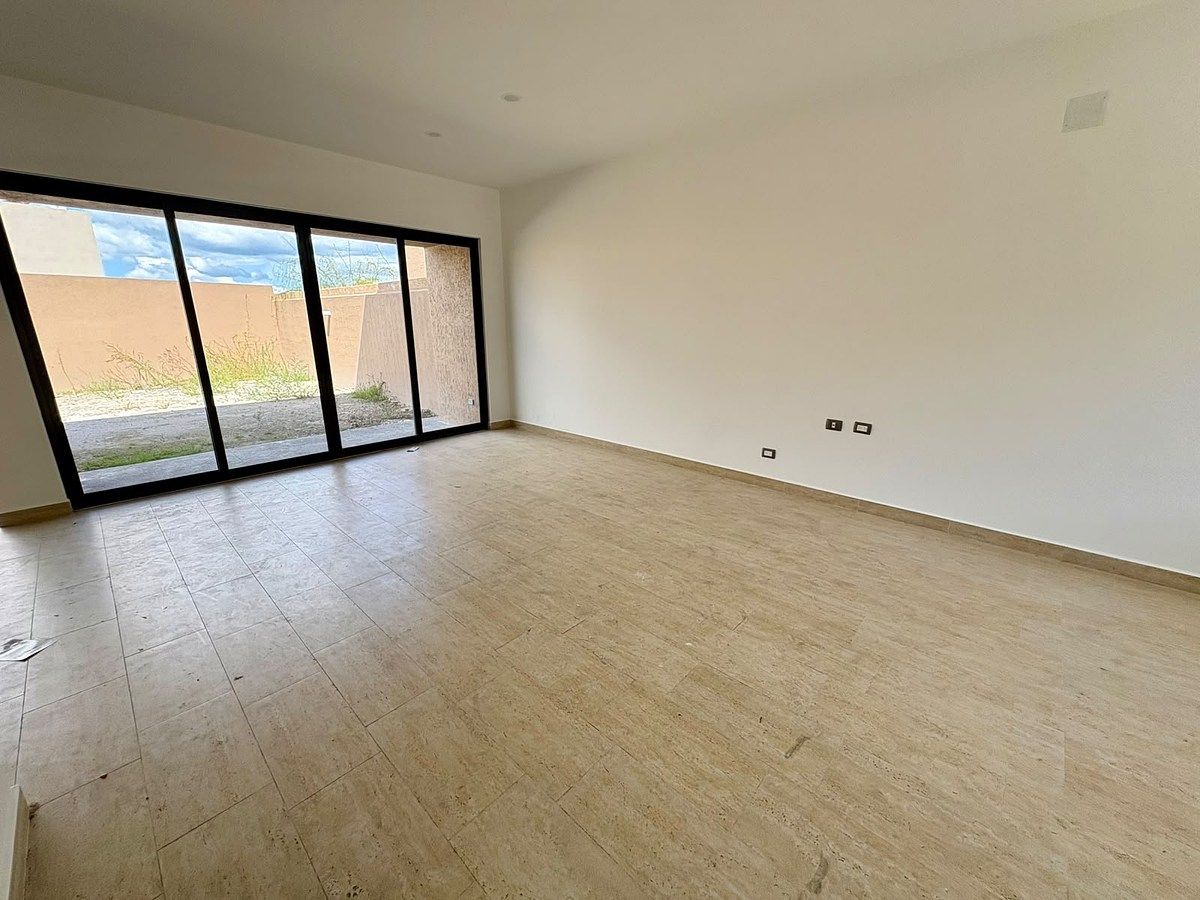 Casa em Zibatá, El Marqués, foto 3 de 21