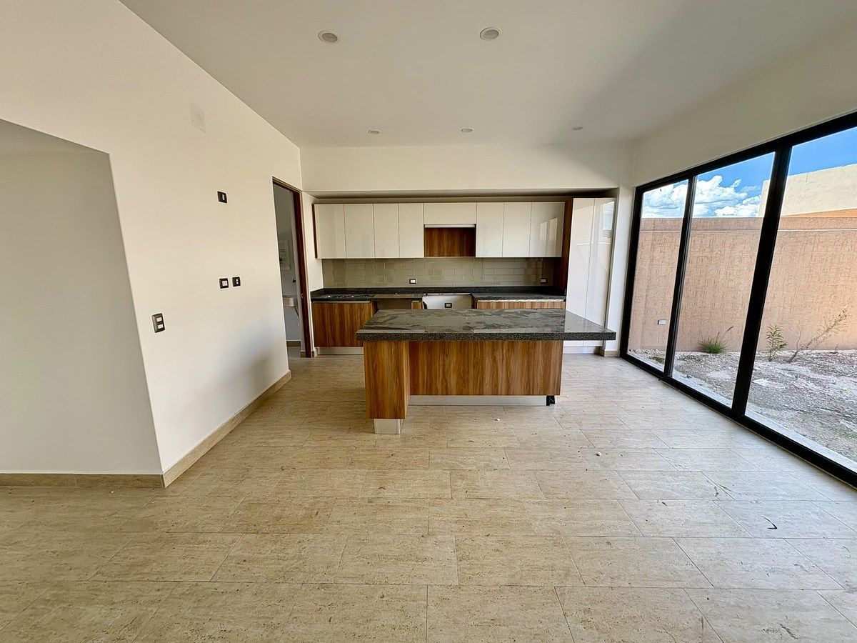 Casa em Zibatá, El Marqués, foto 4 de 21
