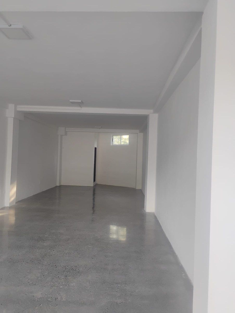 LOCAL COMERCIAL EN RENTA EN CARRETERA NACIONAL PLANTA BAJA, foto 1 de 4