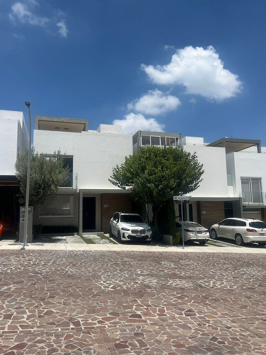 CASA PARA ALUGAR EM ZIBATÁ, QRO, foto 1 de 28