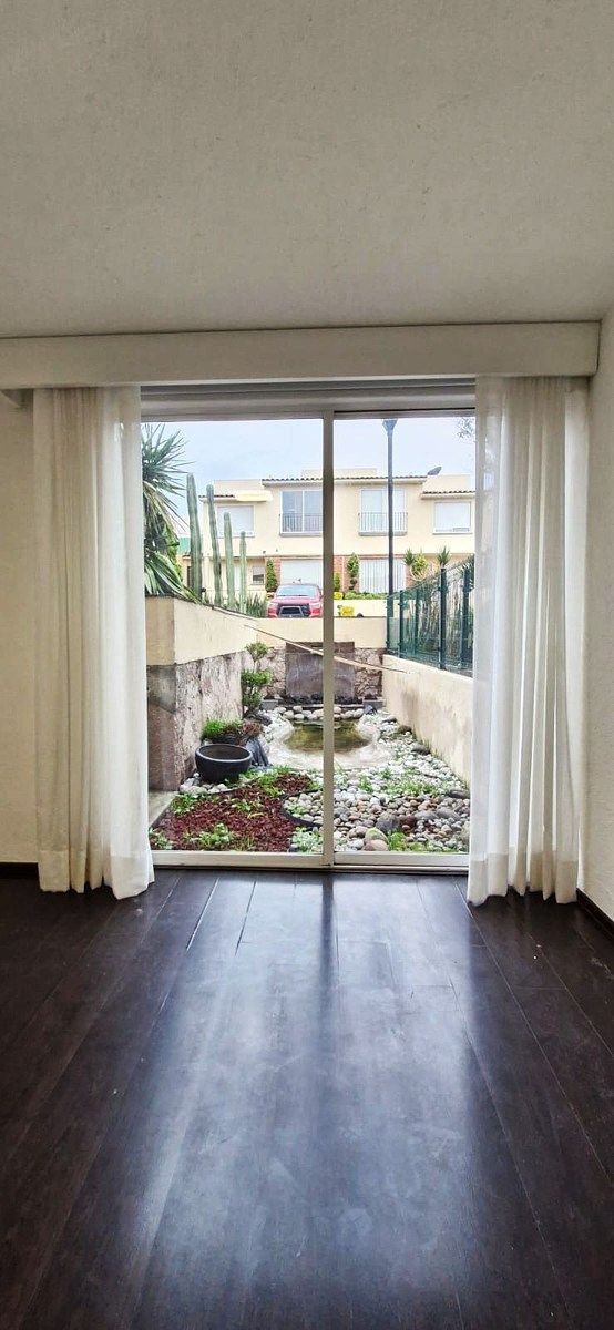 Casa em condomínio fechado em Bosques del Lago, Cuautitlán Izcalli, foto 2 de 20