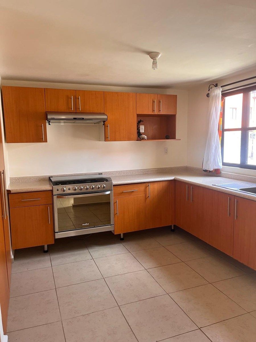 Casa en condominio en Fraccionamiento Zirándaro, San Miguel de Allende, foto 2 de 16