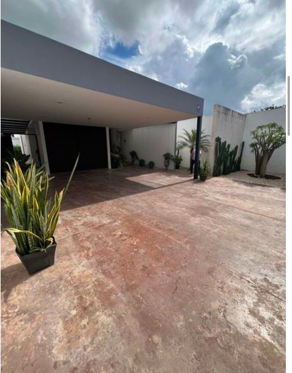 Casa en Venta en Dzitya, Merida con Alberca y Paneles Solares