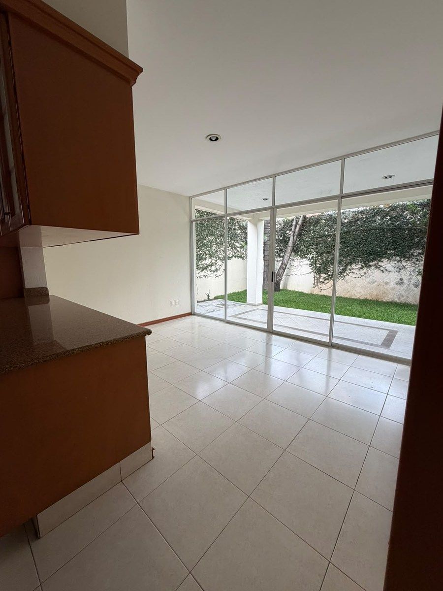 Casa em Royal Country, Zapopan, foto 5 de 16