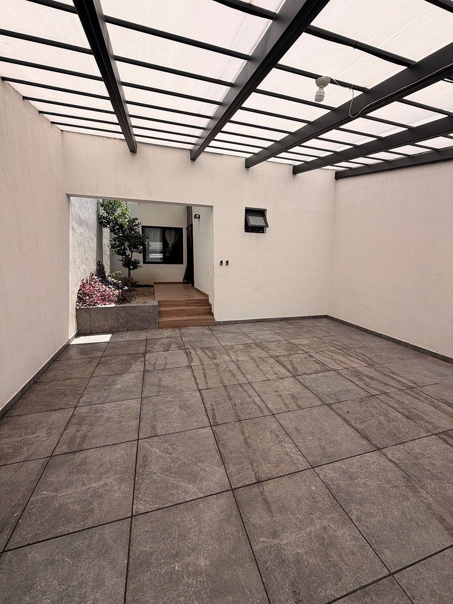 Casa em Loma Bonita Ejidal, Zapopan, foto 3 de 39