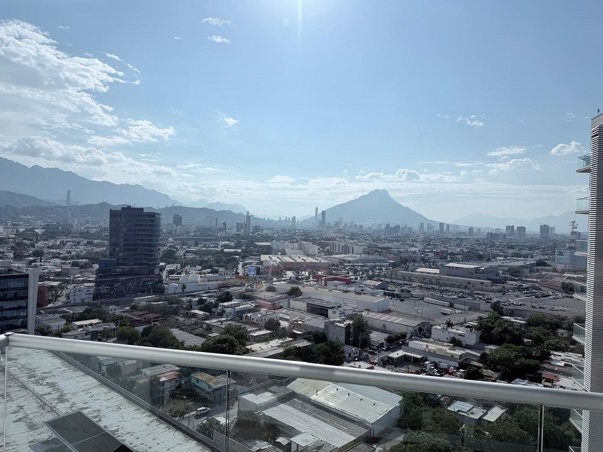 Apartment in Ladrillera, Monterrey, photo 2 of 12