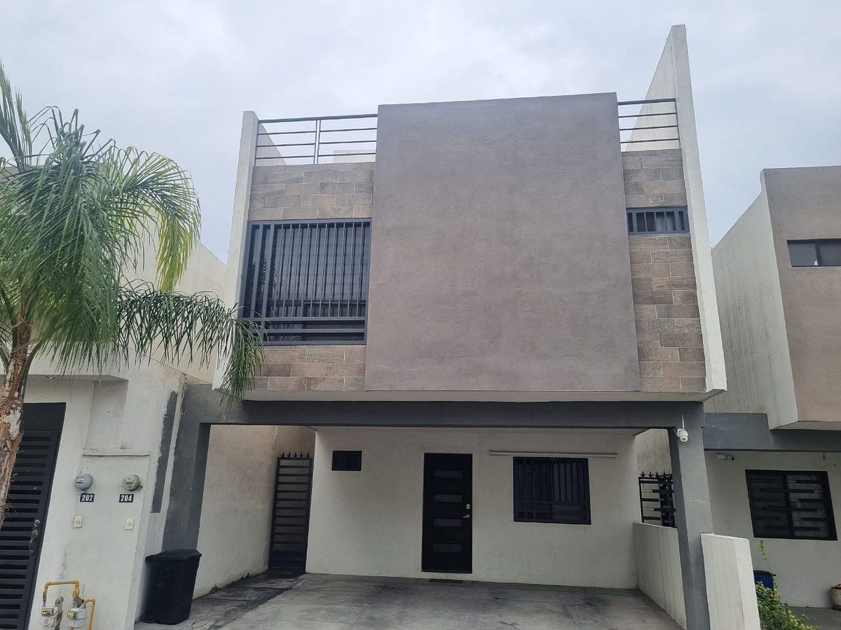 CASA EN VENTA RESERVA CUMBRES DE 3 NIVELES, foto 1 de 16