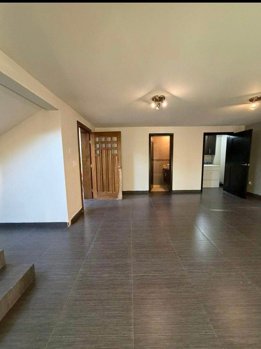 Casa em Valle del Rubí Sección Lomas, Tijuana, foto 2 de 12