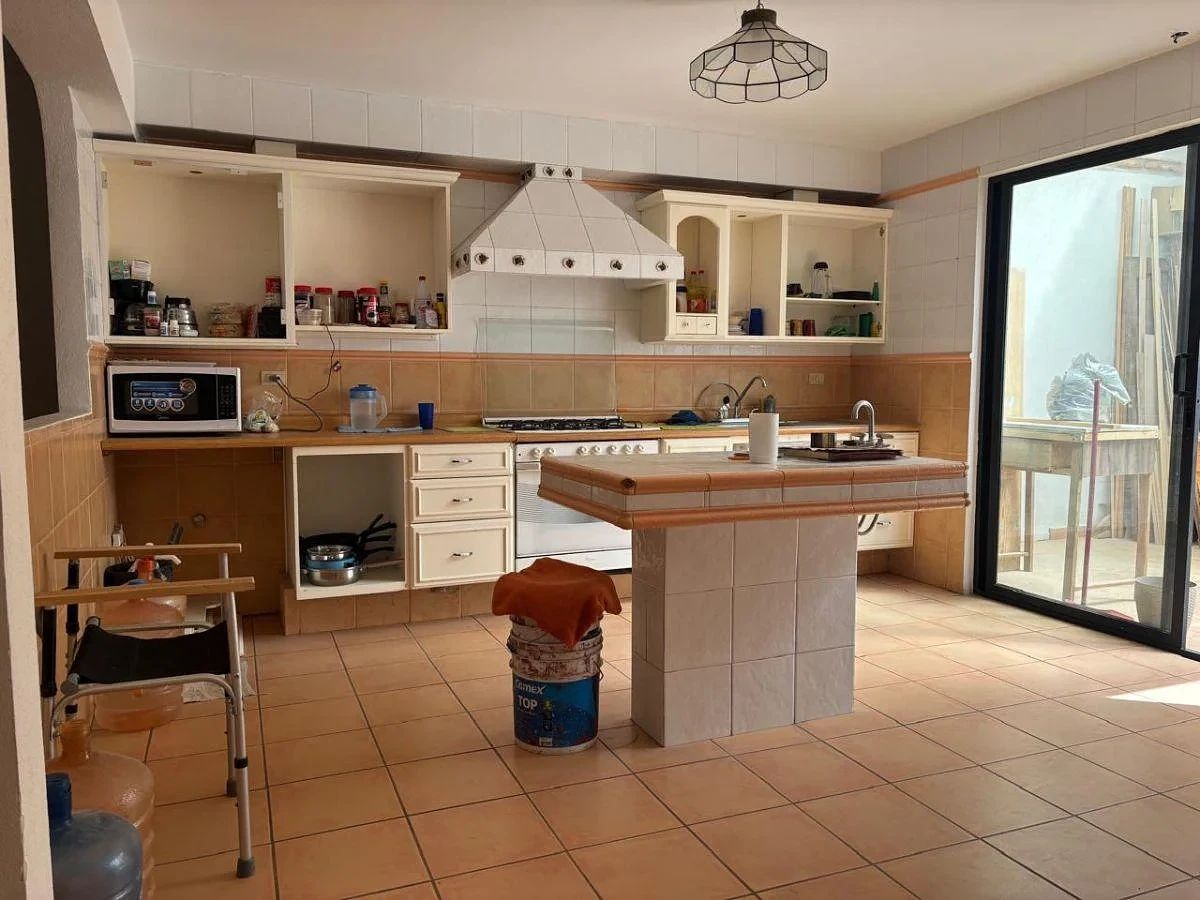 Casa em Colinas del Cimatario, Querétaro, foto 3 de 18