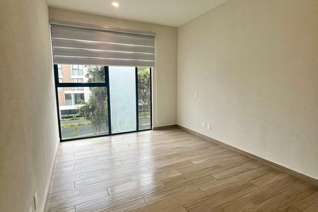Brand new apartment with 3 bedrooms and amenities