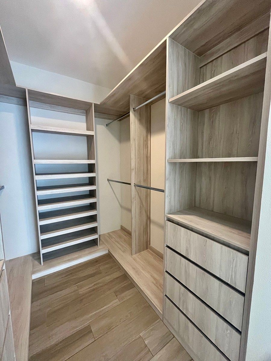Walk in closet, foto 6 de 17