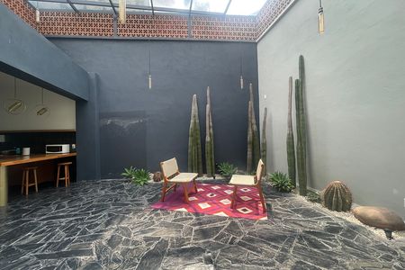 NARVARTE PONIENTE REMODELED HOUSE OFFICE USE $200,000.00 plus VAT.