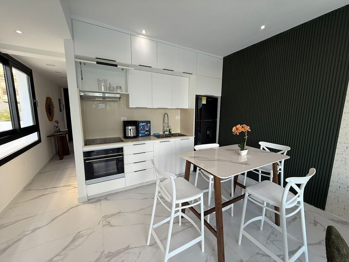 Apartamento en Las Iguanas, foto 2
