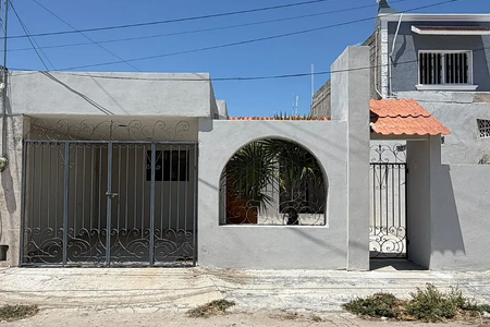 CASA RESIDENCIAL EN MÉRIDA ZONA PONIENTE
