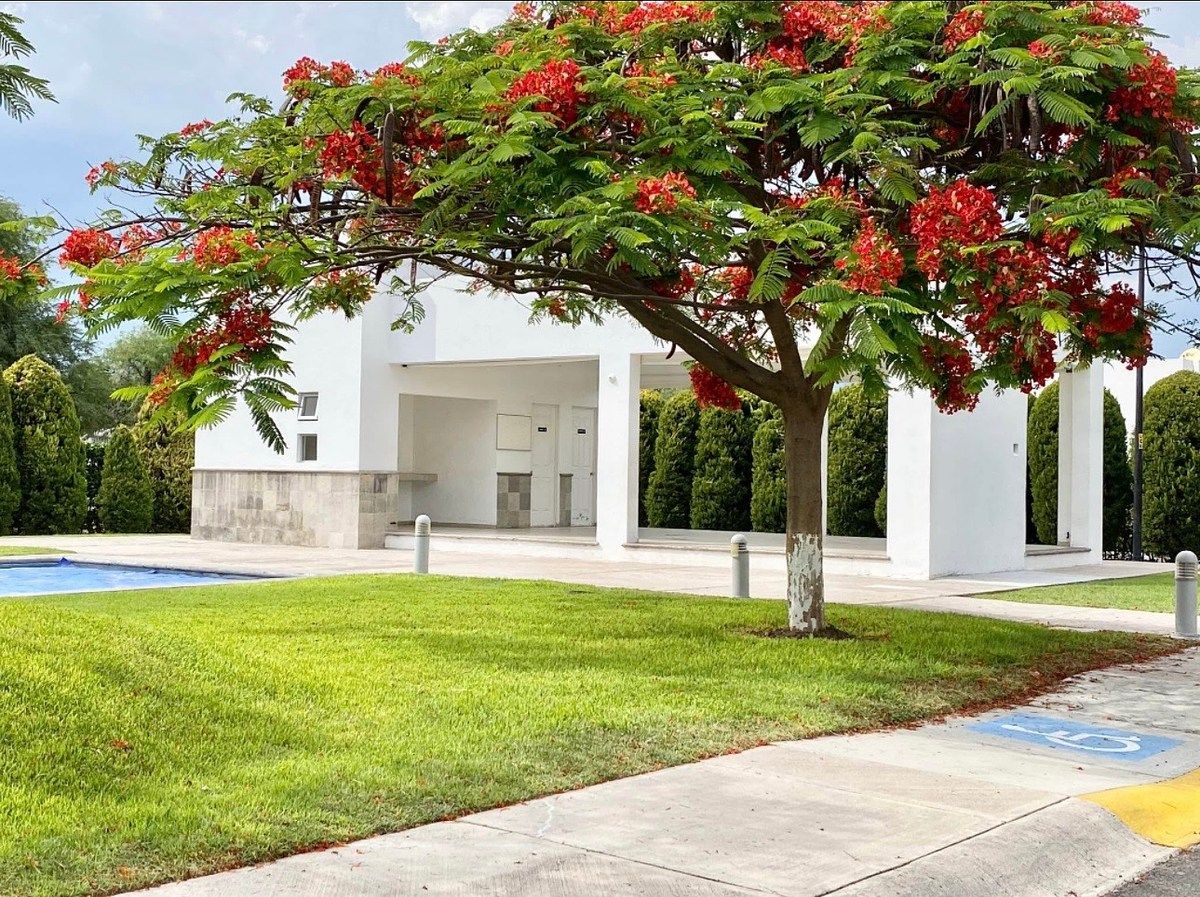 Sale house Paseos del Bosque, Qro., photo 1 of 15