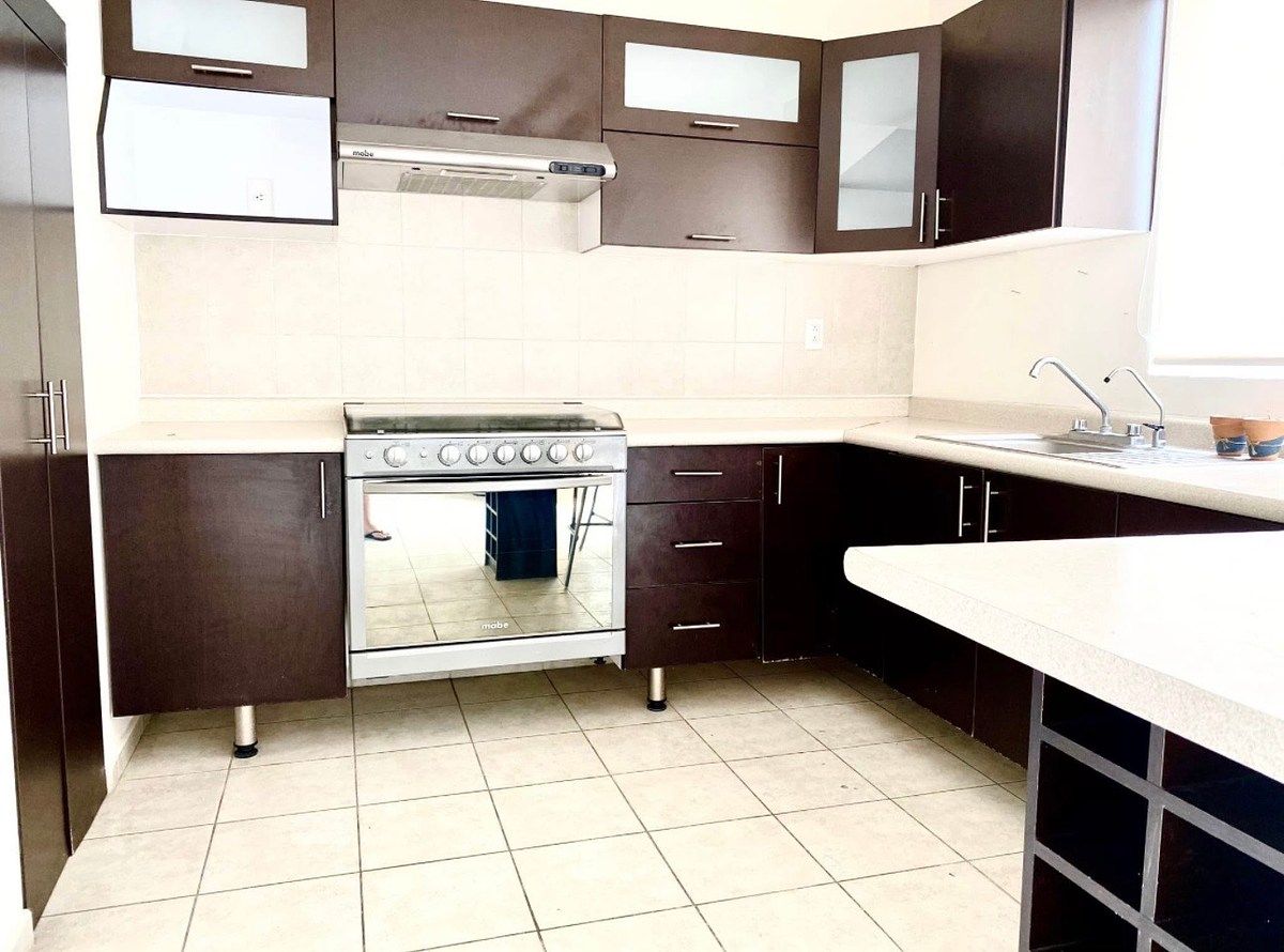 House in Gated Community in Paseos del Bosque, Corregidora, photo 6 of 15