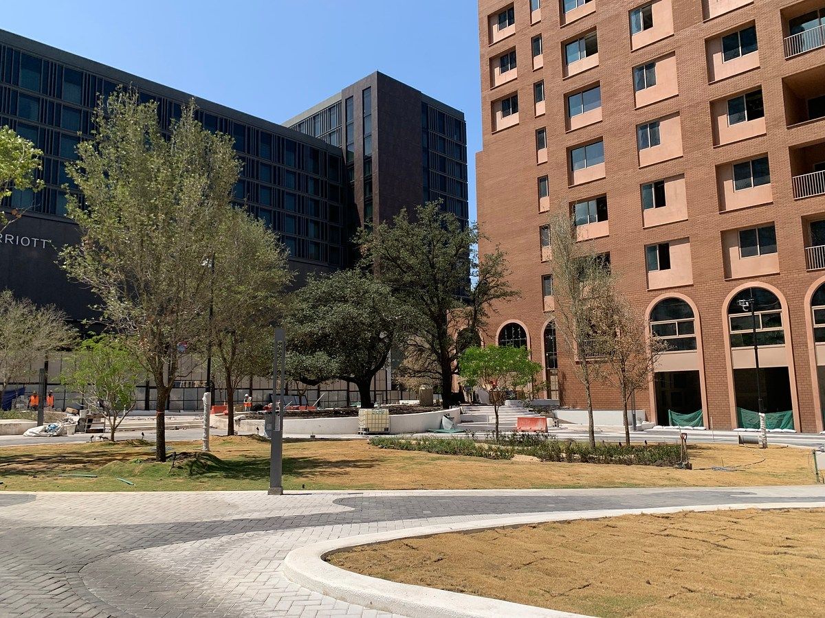 OFFICE FOR RENT, ROBLE TOWER 700, photo 1 of 13
