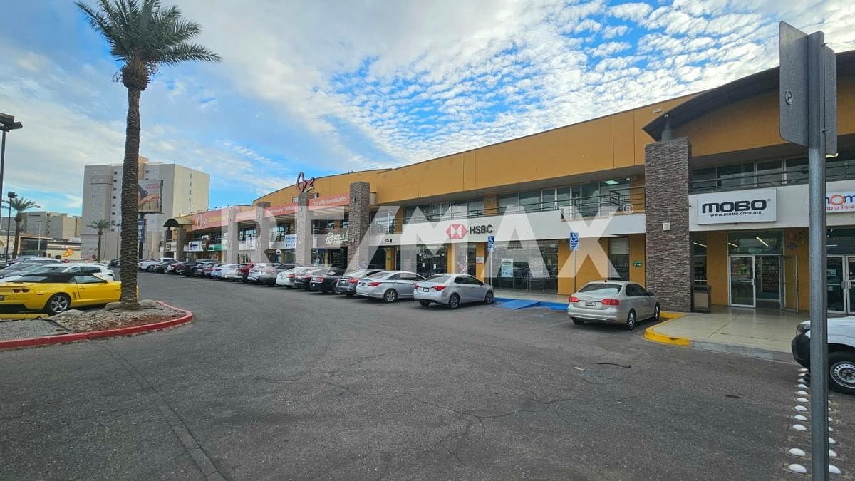 LOCAL - COMERCIAL EN RENTA, foto 1 de 8