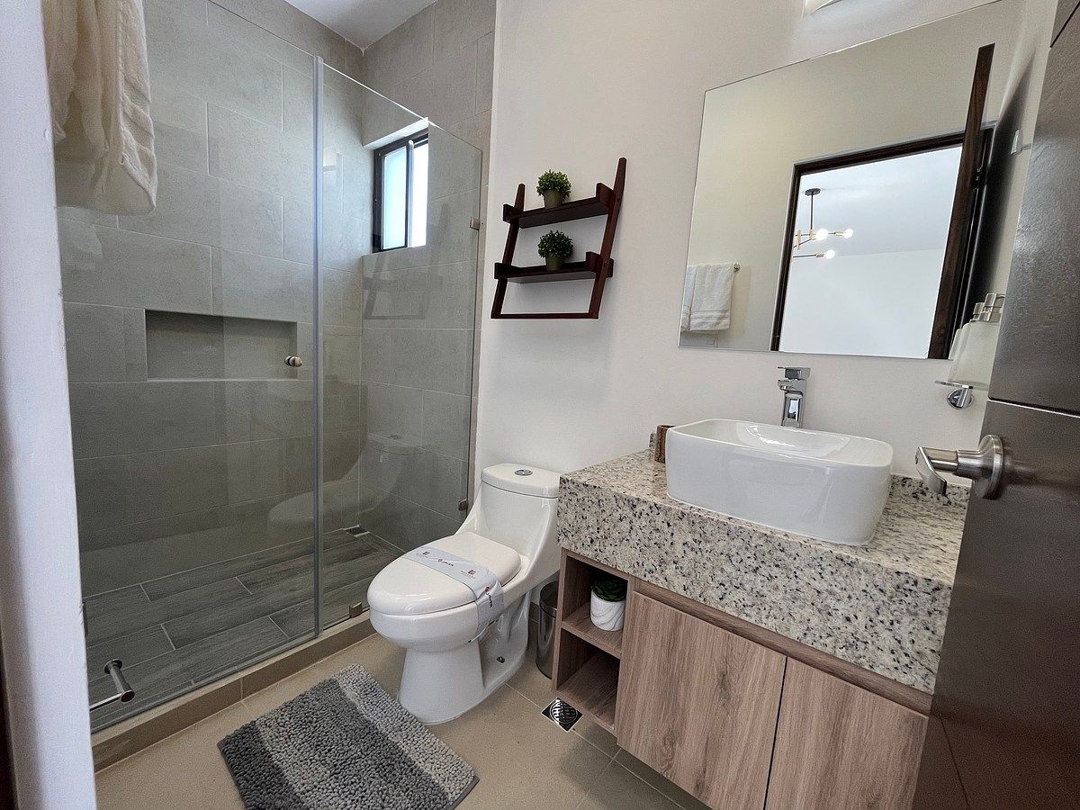 Baño completo en tercer piso, foto 15 de 26