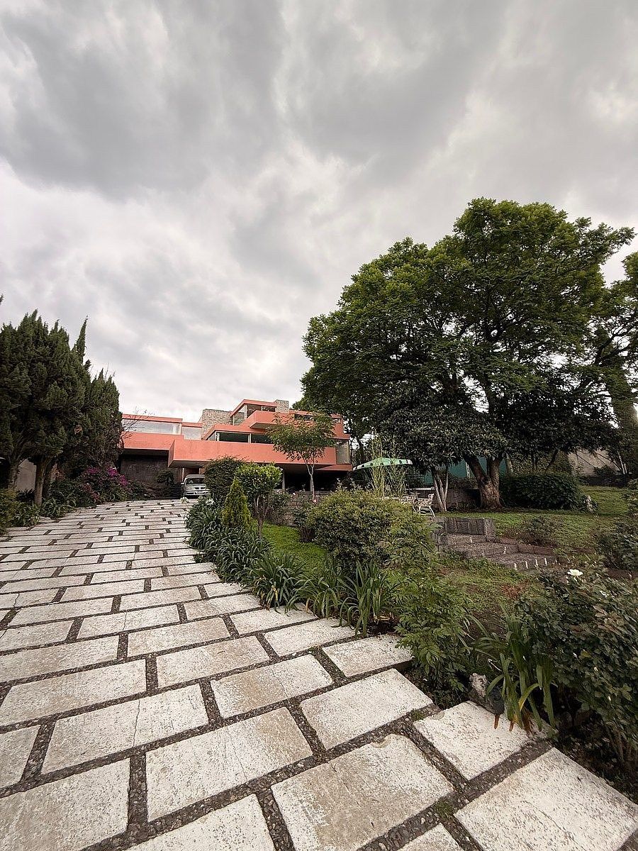 CASA PARA REMODELAR EN JARDINES DEL PEDREGAL, foto 1 de 20