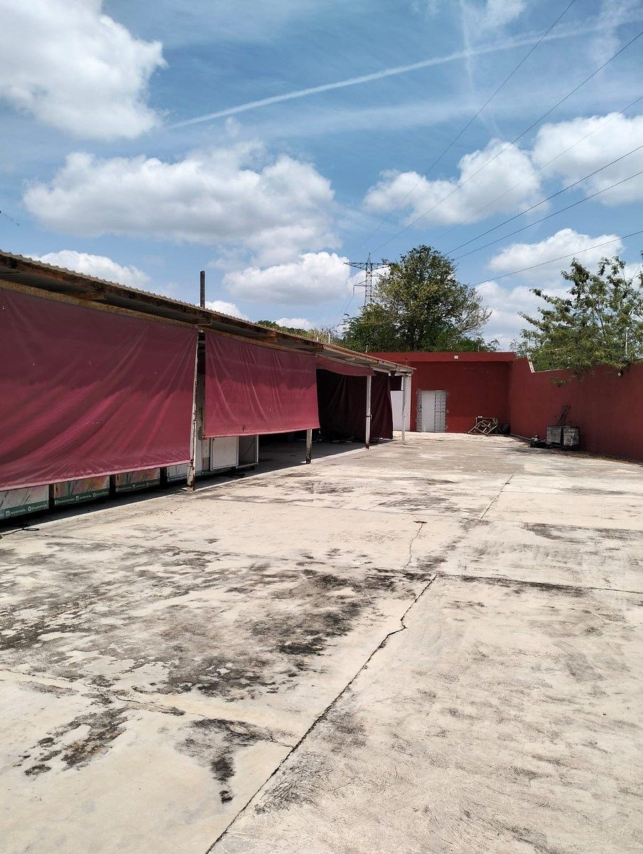 Oportunidade de Armazém em Chichí Suárez,, foto 1 de 12