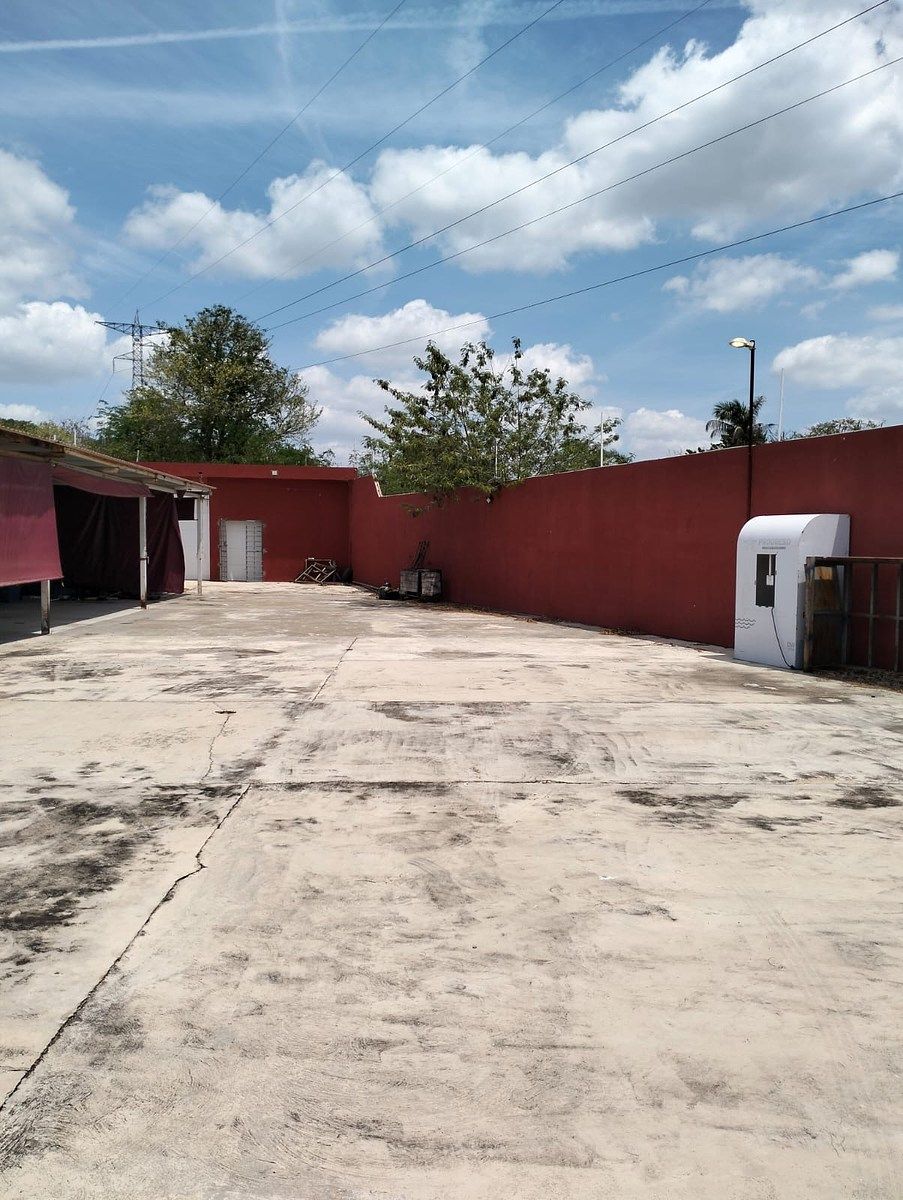 Galpão comercial em Chichi Suárez, Mérida, foto 3 de 12