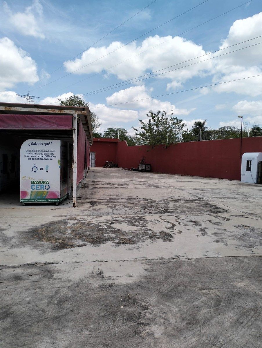Bodega comercial en Chichi Suárez, Mérida, foto 11 de 12