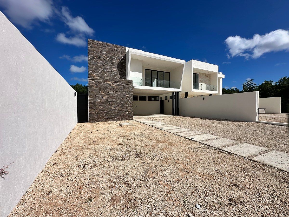 CASA À VENDA EM MÉRIDA PRIVADA COM CAMPO DE GOLFE, foto 1 de 25