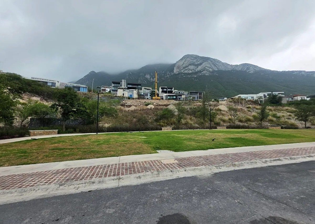 Terreno en Vía Cordillera, Santa Catarina, foto 2 de 13