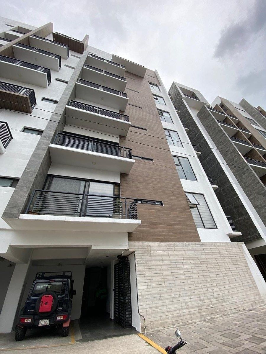APARTMENT FOR SALE - 2 BEDROOMS - BEHIND SAM'S, photo 1 of 11