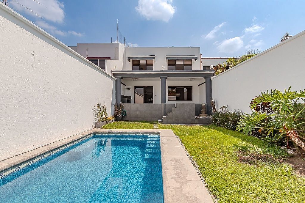 HOUSE IN PALMIRA, photo 1 of 17