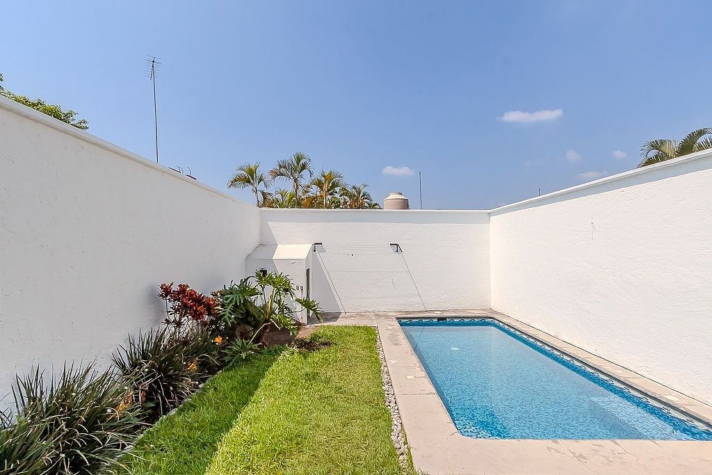 House in Palmira Tinguindin, Cuernavaca, photo 2 of 17