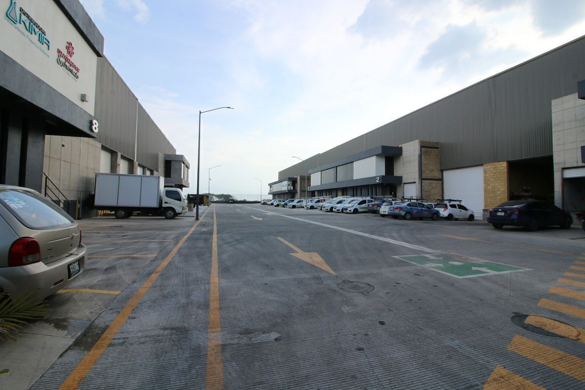 Bodega industrial en Los Lermas, Guadalupe, foto 2 de 12